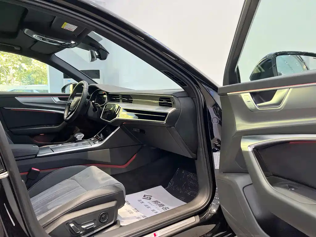AUDI A6L 2023