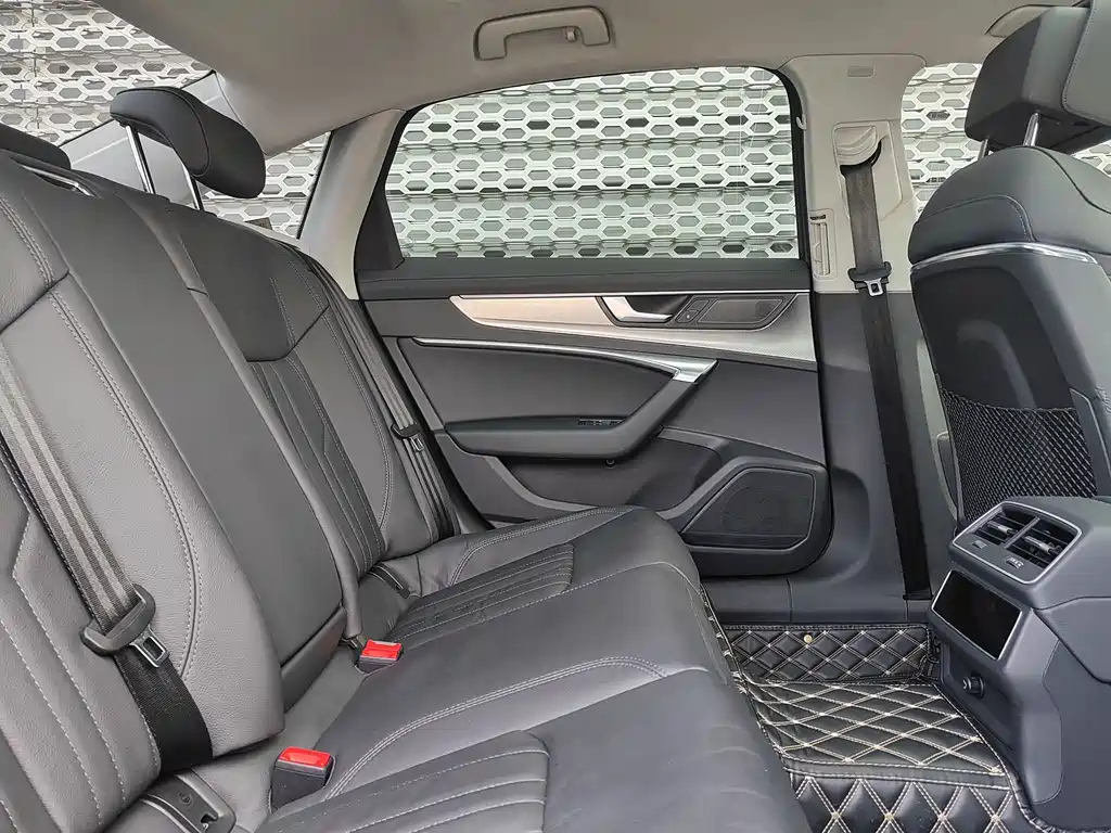 AUDI A6L 2021