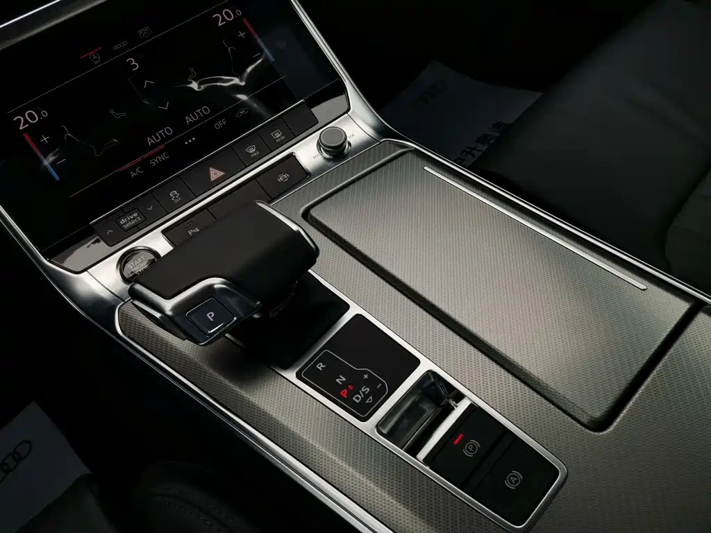 AUDI A6L 2021