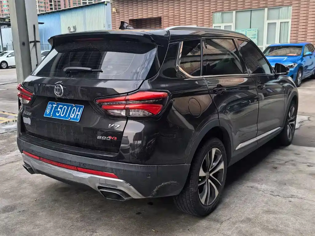 ZHONGHUA V7 2019