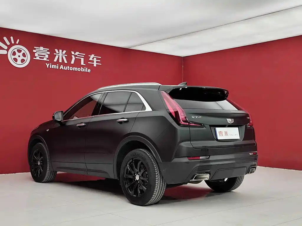 CADILLAC XT4 2021