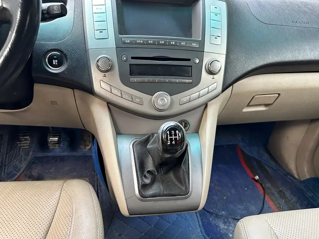 BYD S6 2012