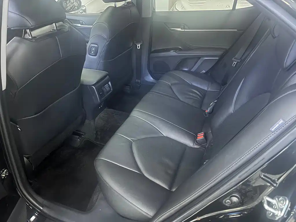 TOYOTA CAMRY 2020