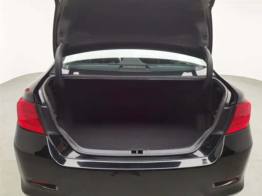 TOYOTA CAMRY 2014