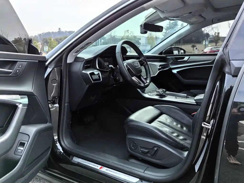 AUDI A7 2021