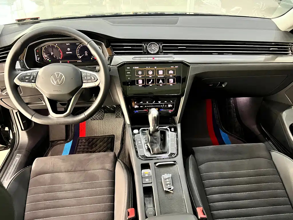VOLKSWAGEN MAGOTAN 2022