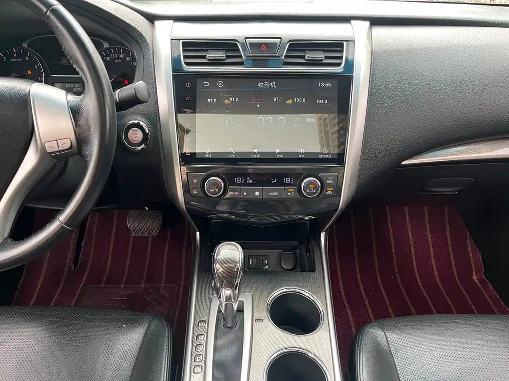 NISSAN TEANA 2015
