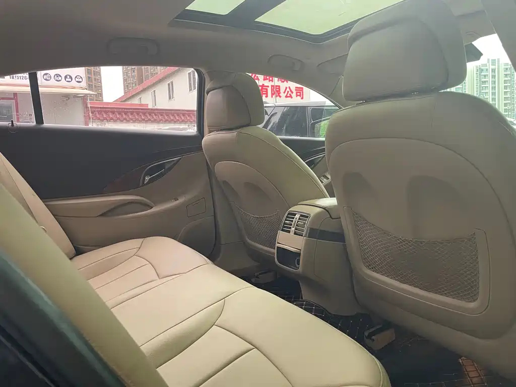BUICK LACROSSE 2011