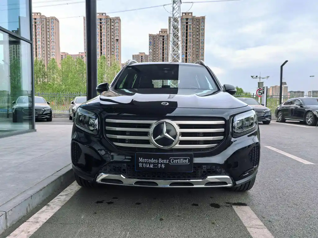 MERCEDES BENZ GLB 2024