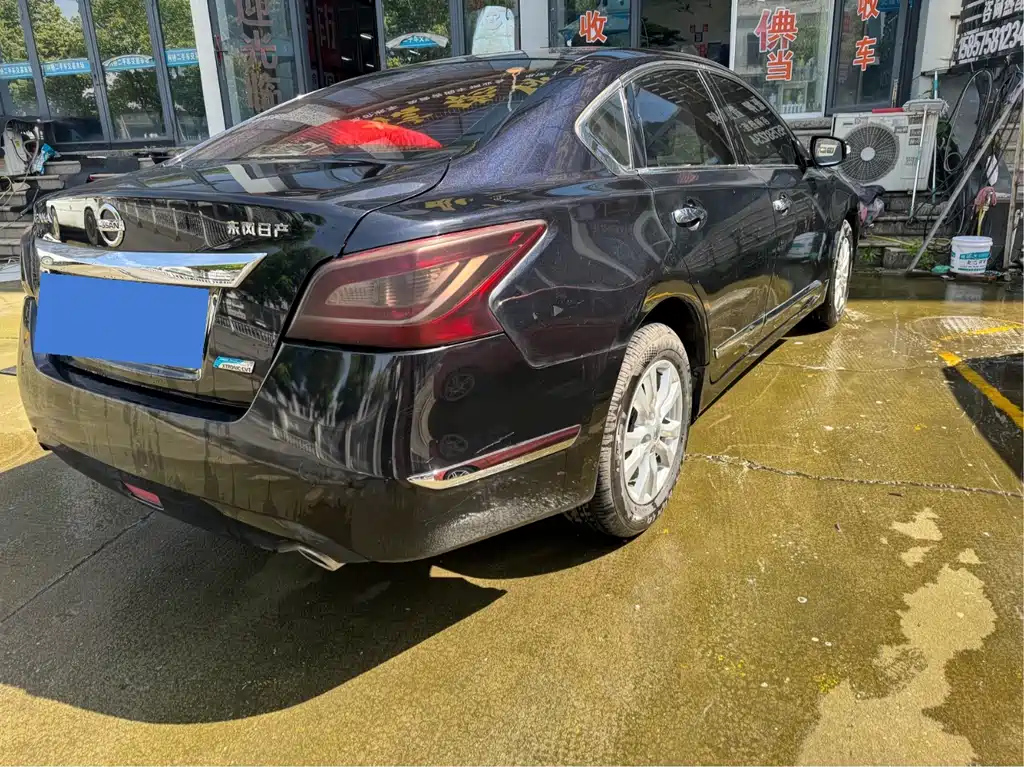NISSAN TEANA 2016