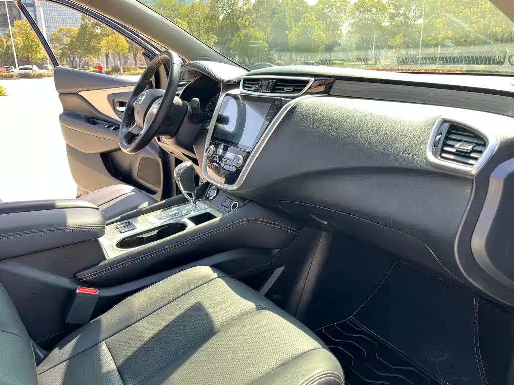 NISSAN MURANO 2021