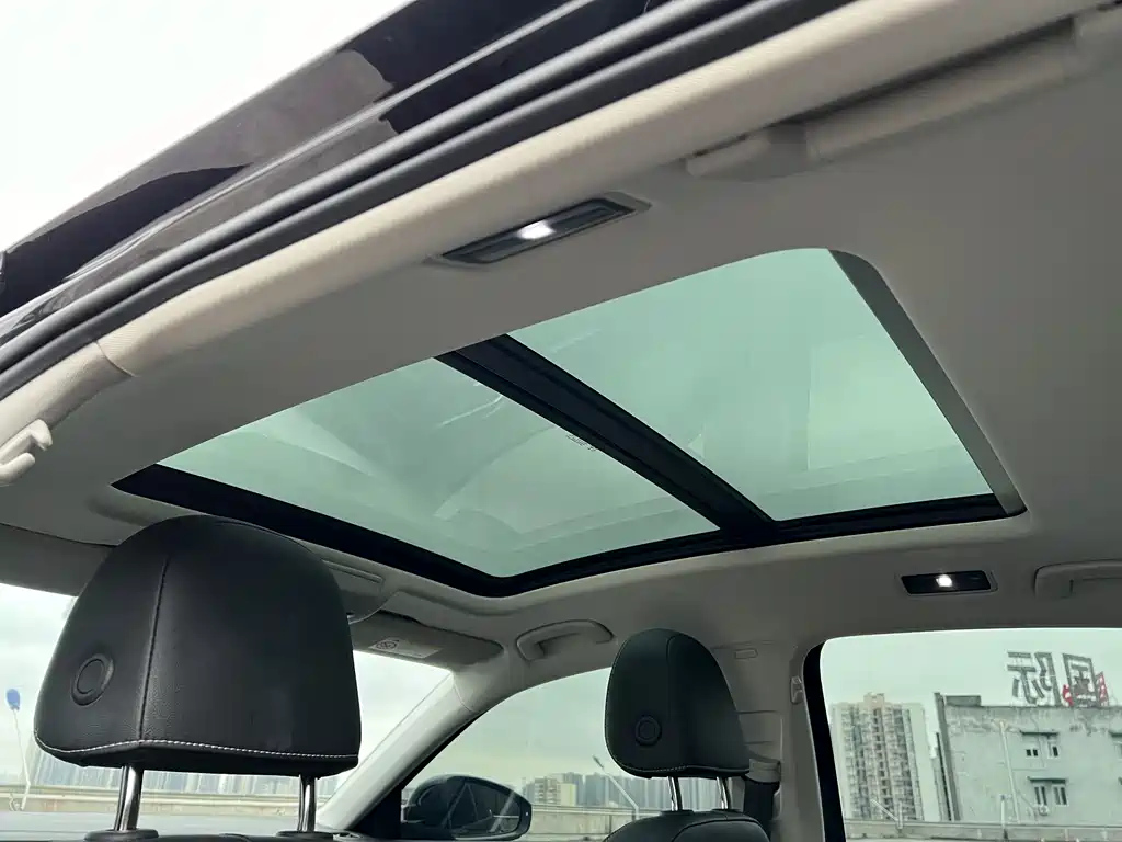 VOLKSWAGEN PASSAT 2022