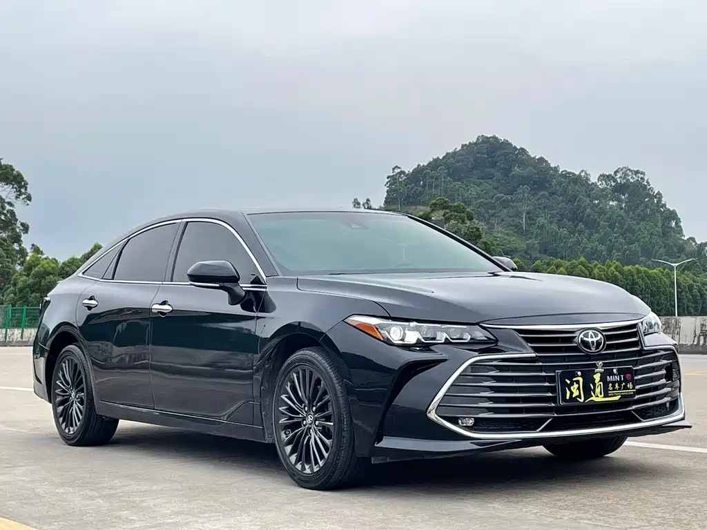 TOYOTA AVALON 2020