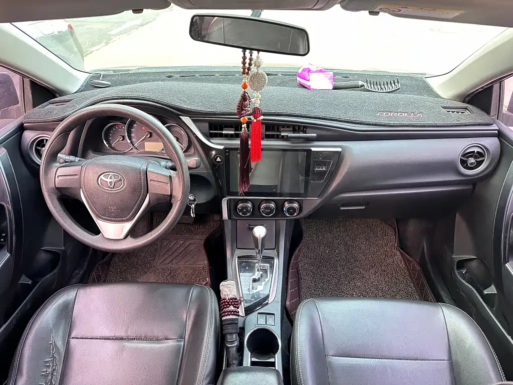 TOYOTA COROLLA 2017
