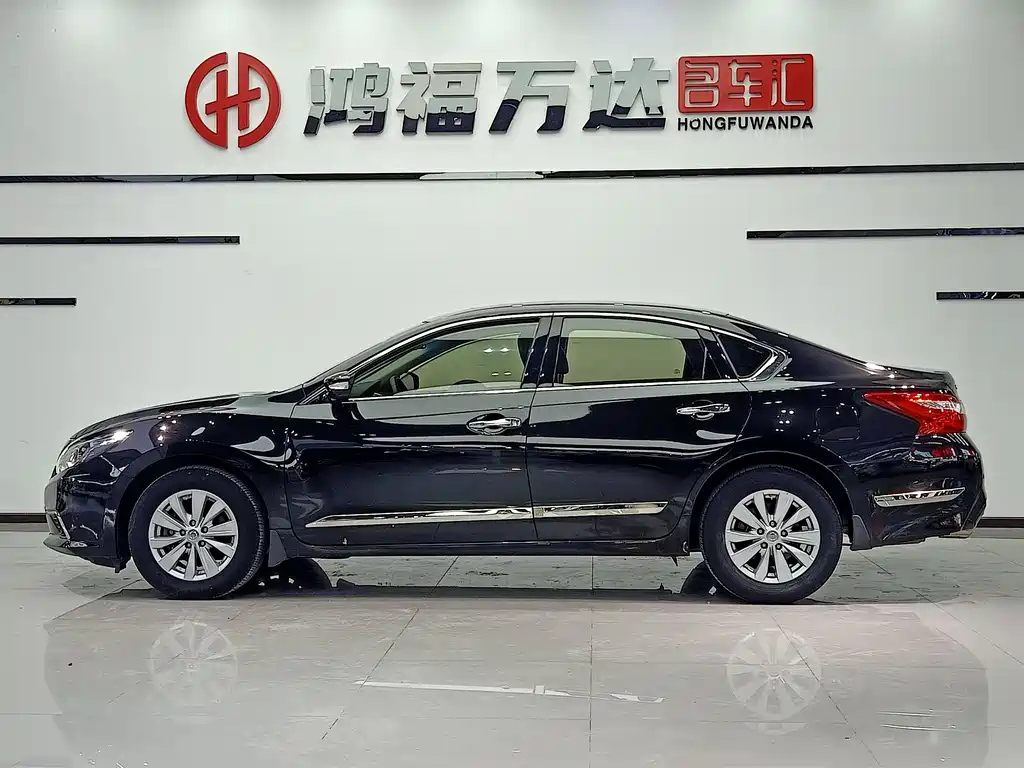 NISSAN TEANA 2018