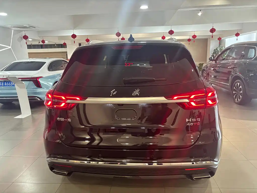 HONGQI HS5 2023