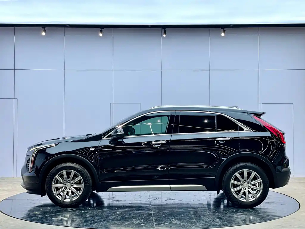 CADILLAC XT4 2020