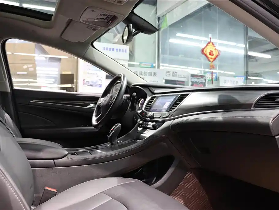 BUICK LACROSSE 2022