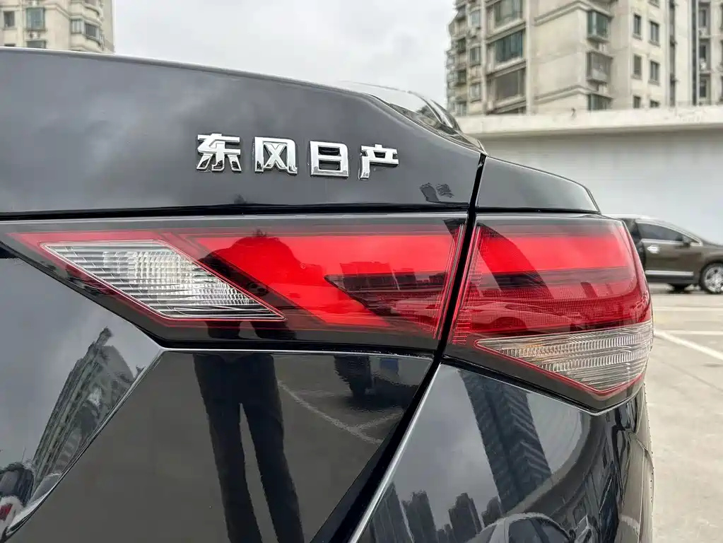 NISSAN SYLPHY 2021