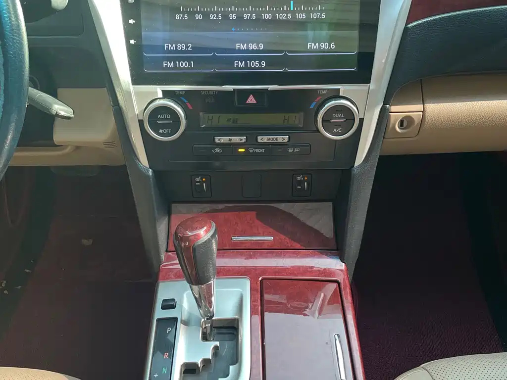 TOYOTA CAMRY 2014