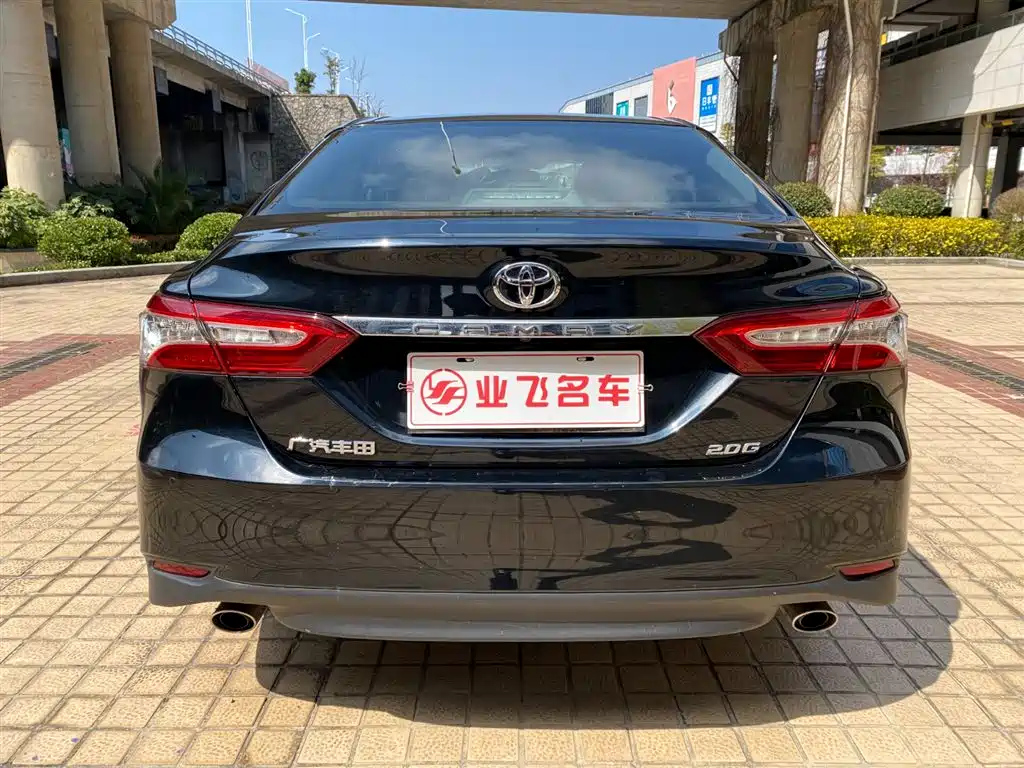TOYOTA CAMRY 2020