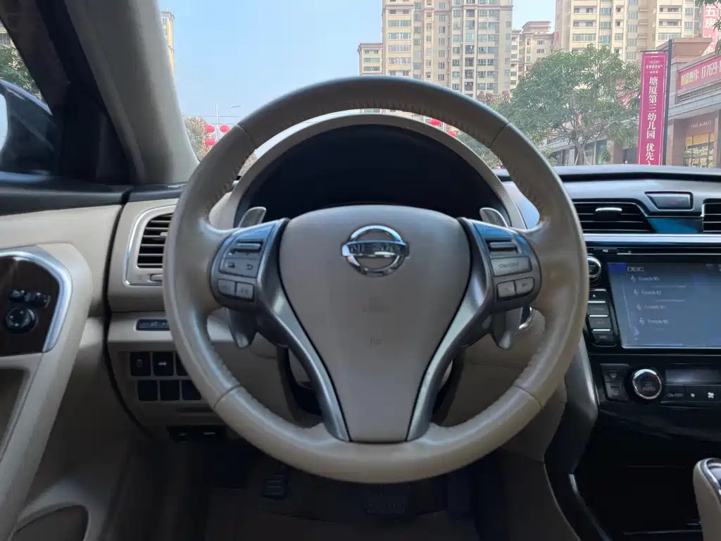 NISSAN TEANA 2014