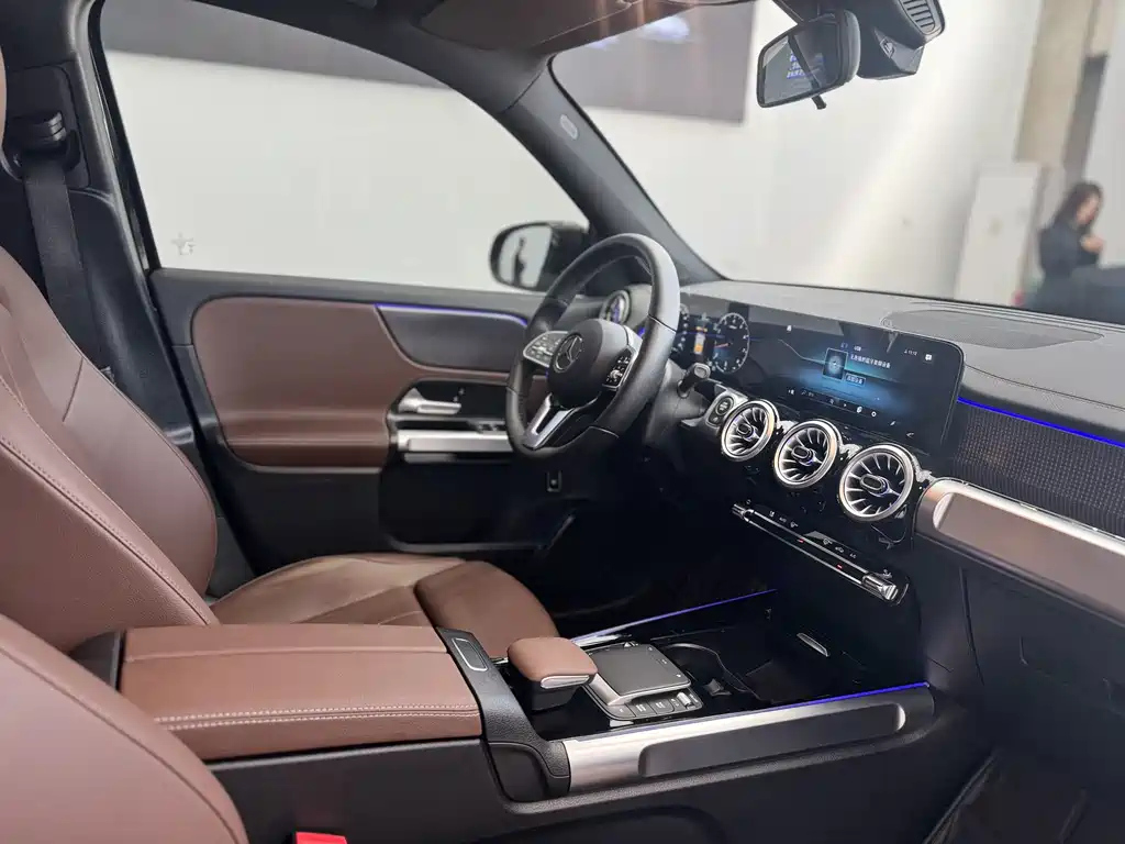 MERCEDES BENZ GLB 2022