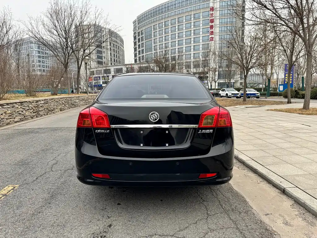 BUICK EXCELLE 2011
