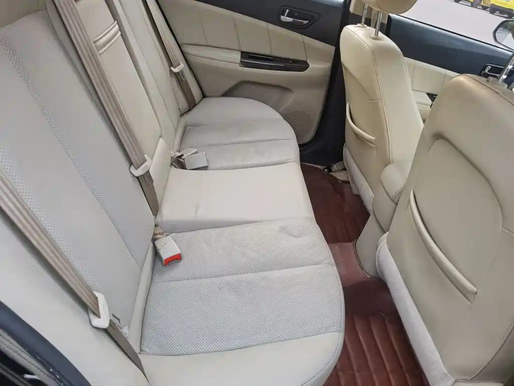 CHANGAN EADO 2013