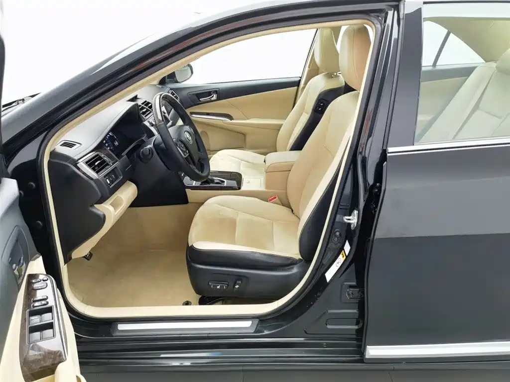 TOYOTA CAMRY 2017