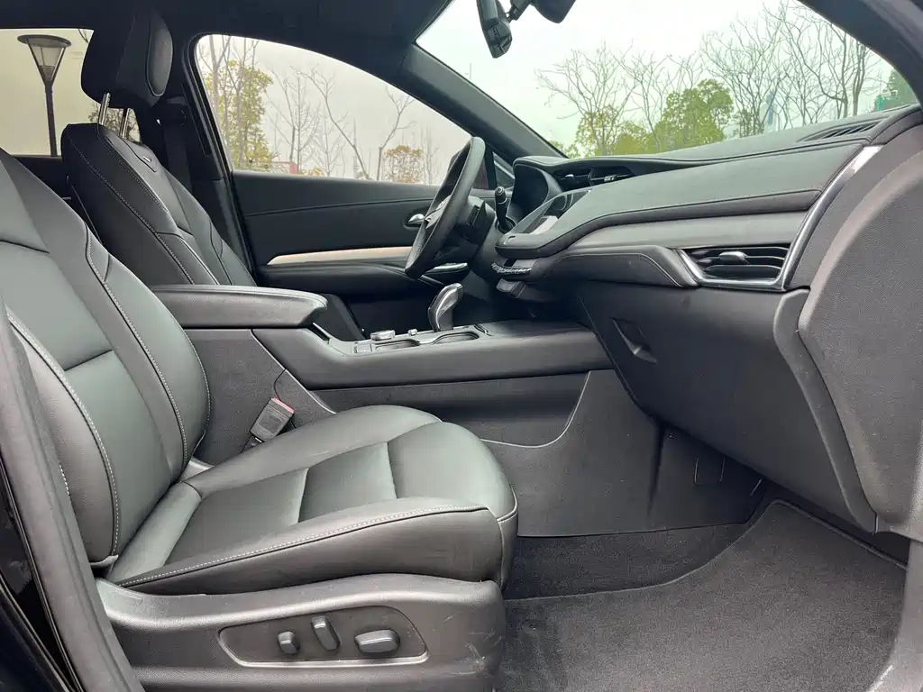CADILLAC XT4 2019