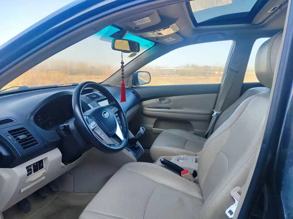 BYD S6 2012