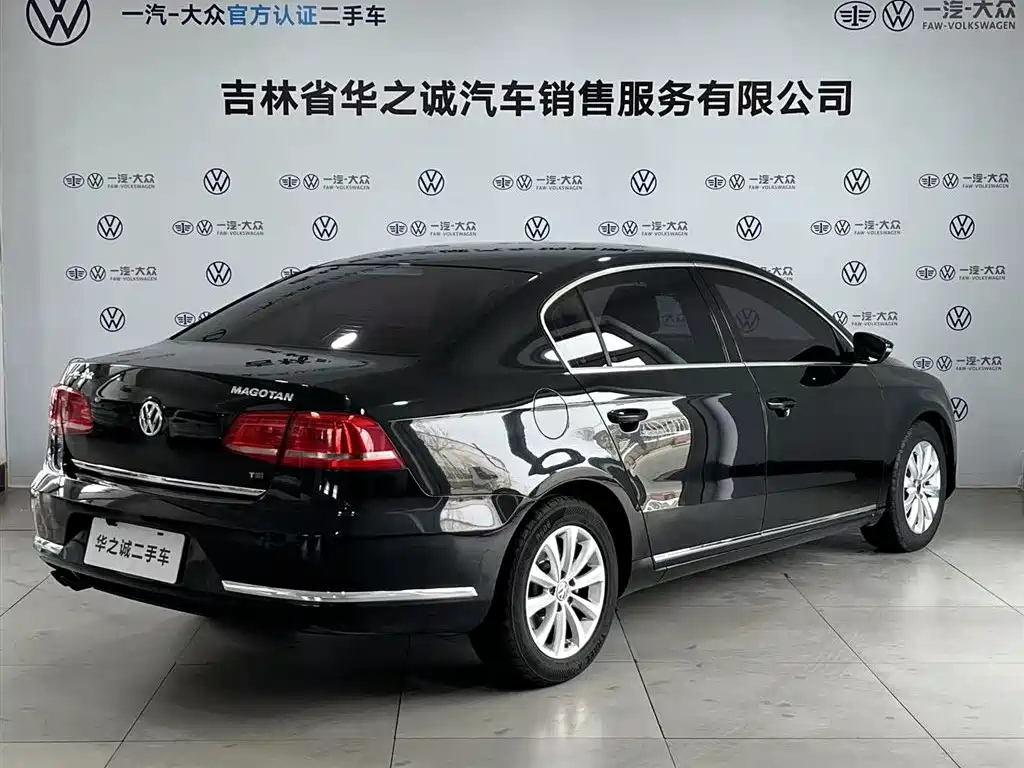 VOLKSWAGEN MAGOTAN 2014