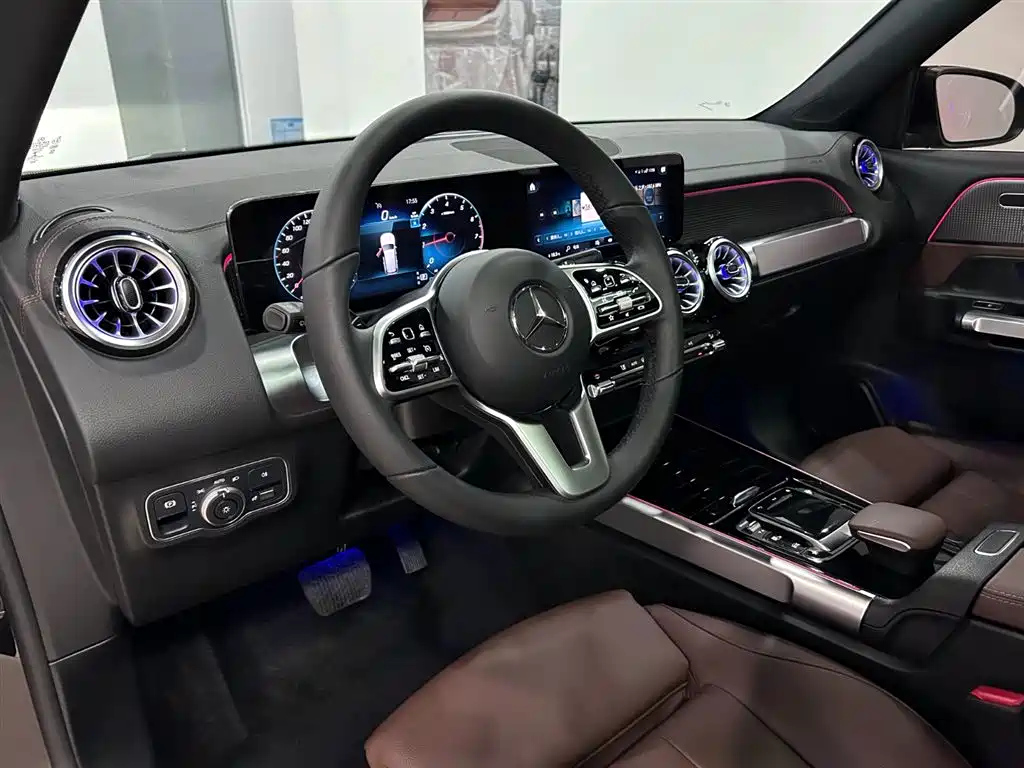 MERCEDES BENZ GLB 2022