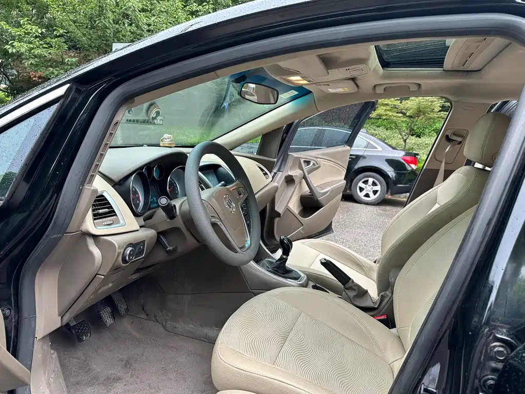 BUICK EXCELLE 2014