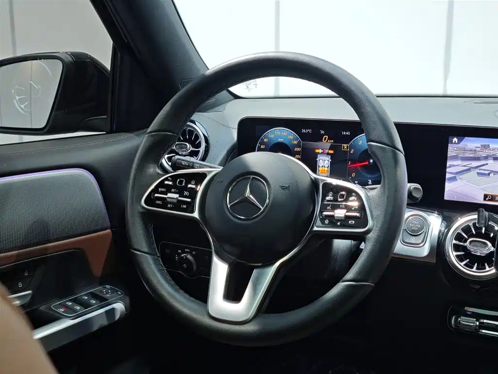 MERCEDES BENZ GLB 2022