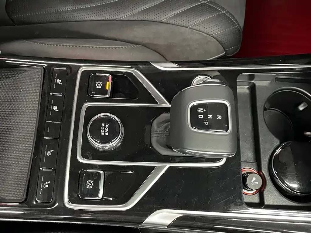 HONGQI HS5 2022