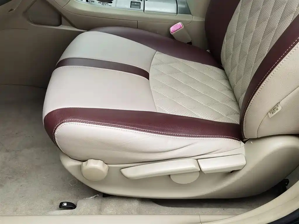 TOYOTA HIGHLANDER 2012