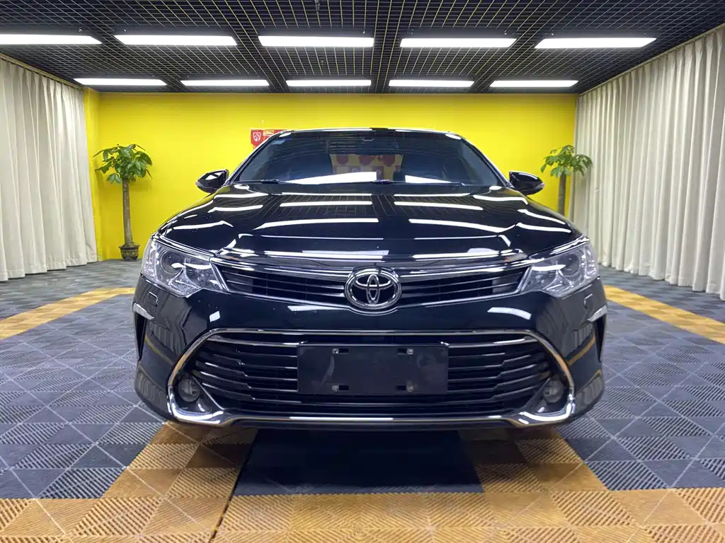 TOYOTA CAMRY 2017