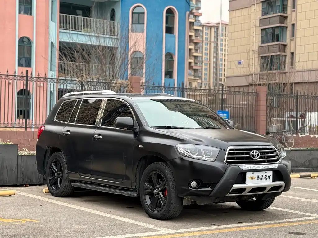 TOYOTA HIGHLANDER 2011