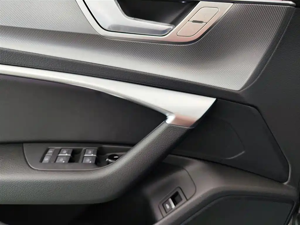 AUDI A6L 2024