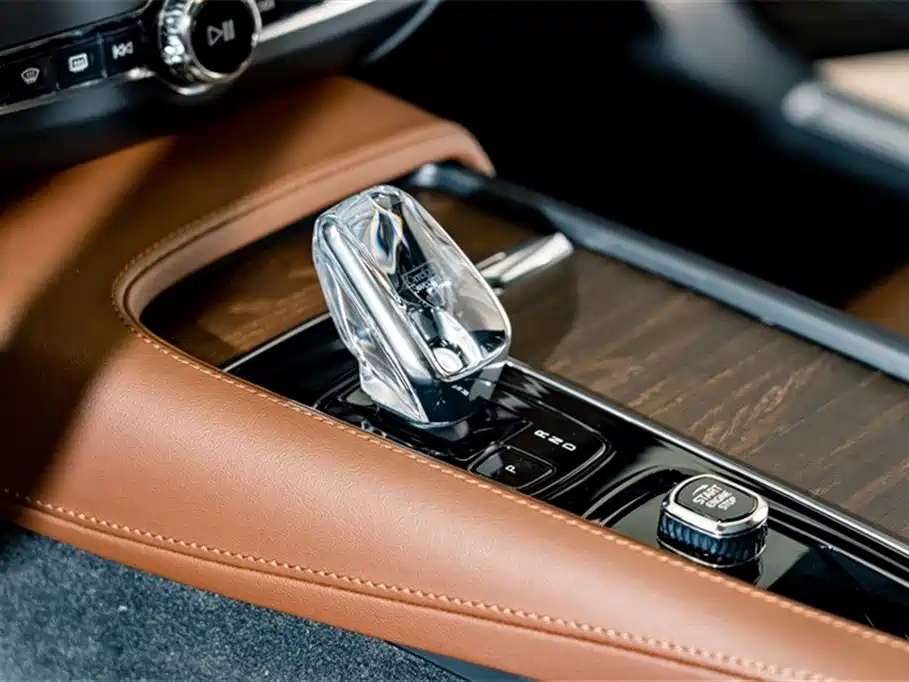 VOLVO S90 2023