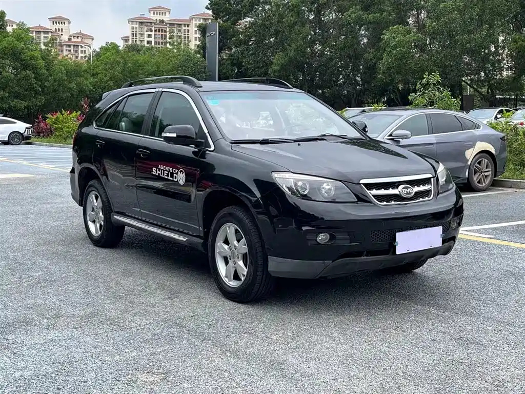 BYD S6 2015