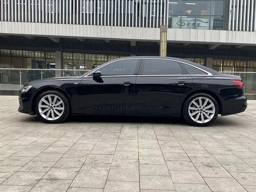 AUDI A6L 2022