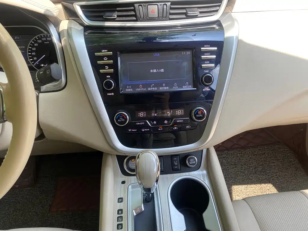 NISSAN MURANO 2018