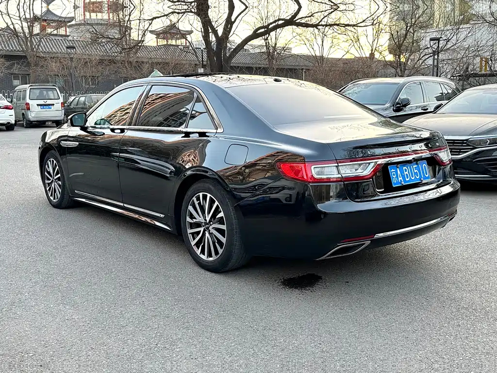 LINCOLN CONTINENTAL 2018