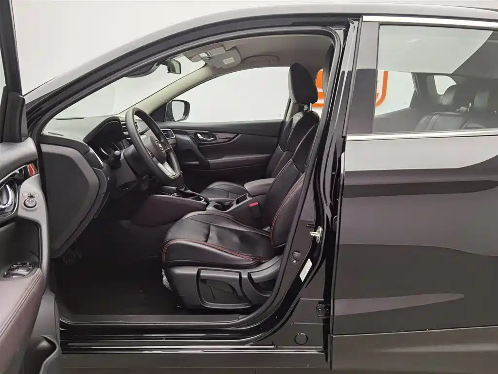 NISSAN QASHQAI 2021