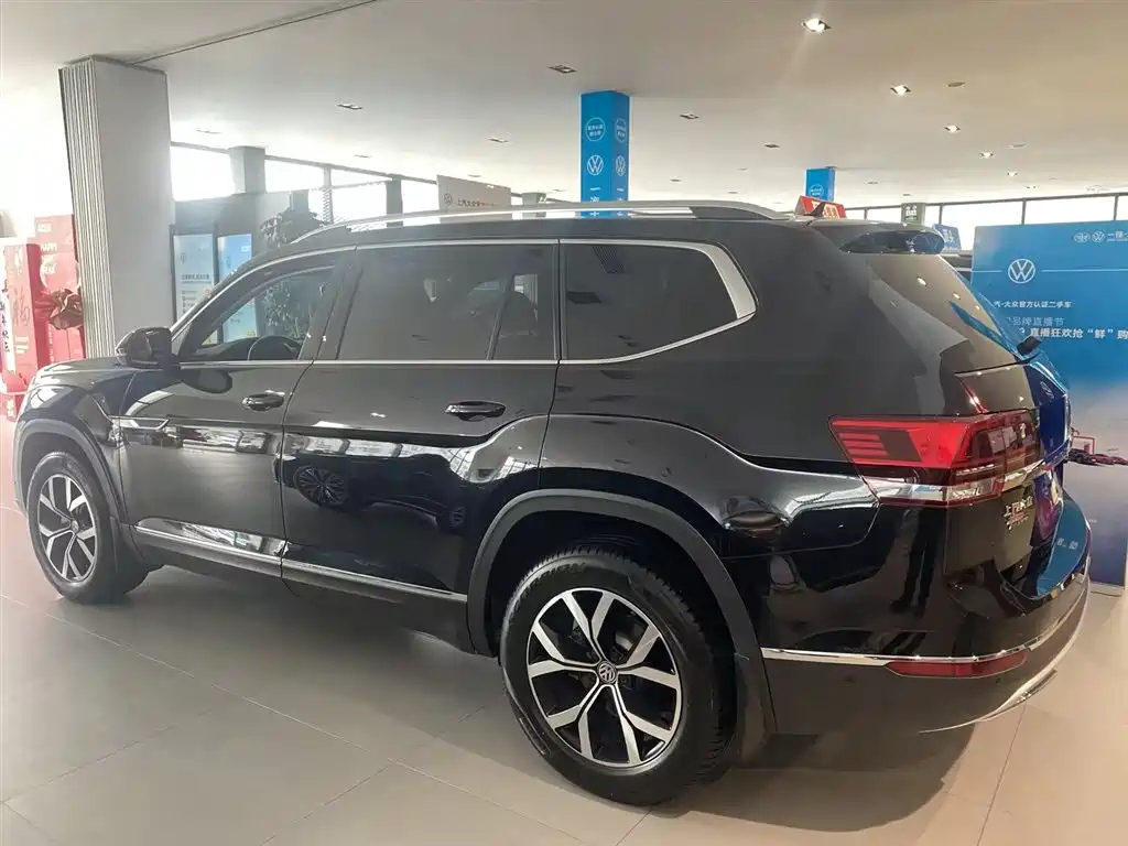 VOLKSWAGEN TOURAN 2021