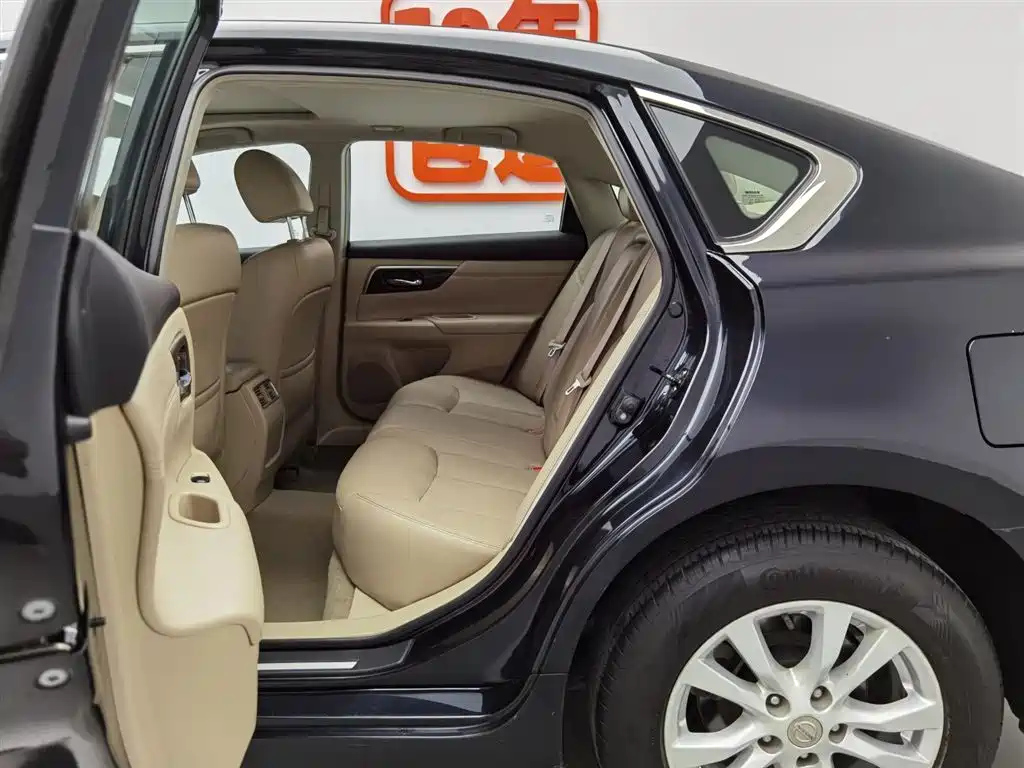 NISSAN TEANA 2014
