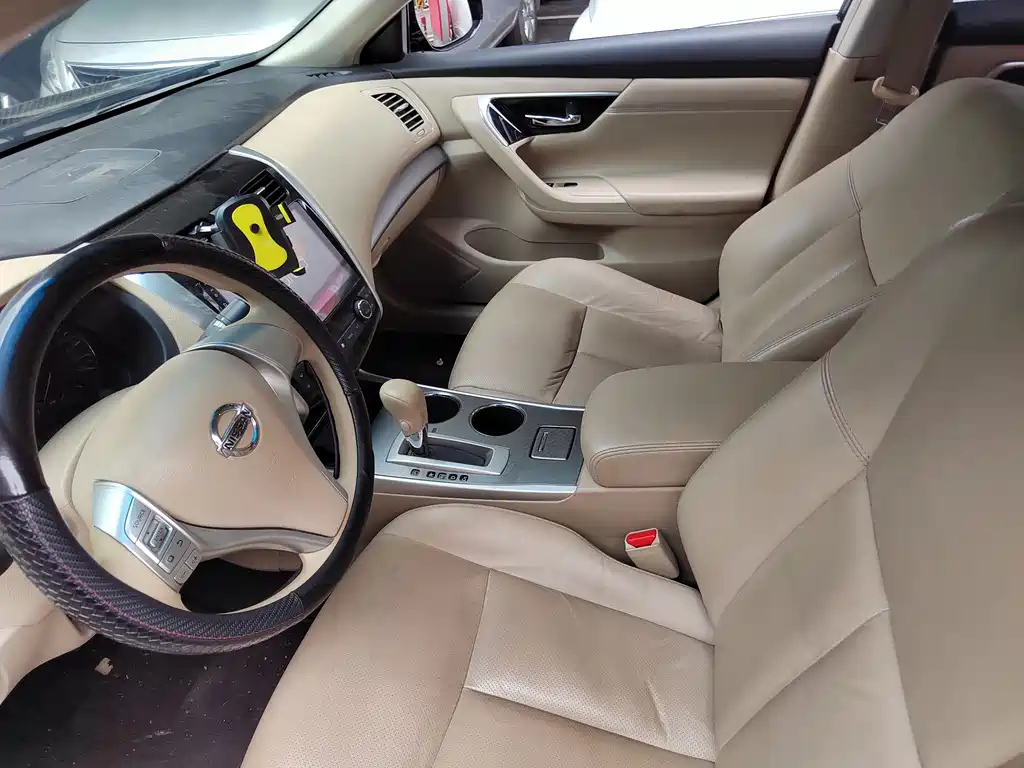 NISSAN TEANA 2018